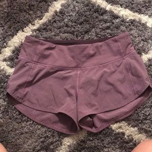 Lululemon shorts!! Speed up short 2.5”